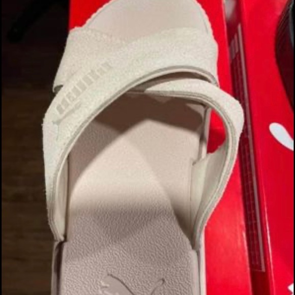 Puma Slides - sold - Picture 3 of 3